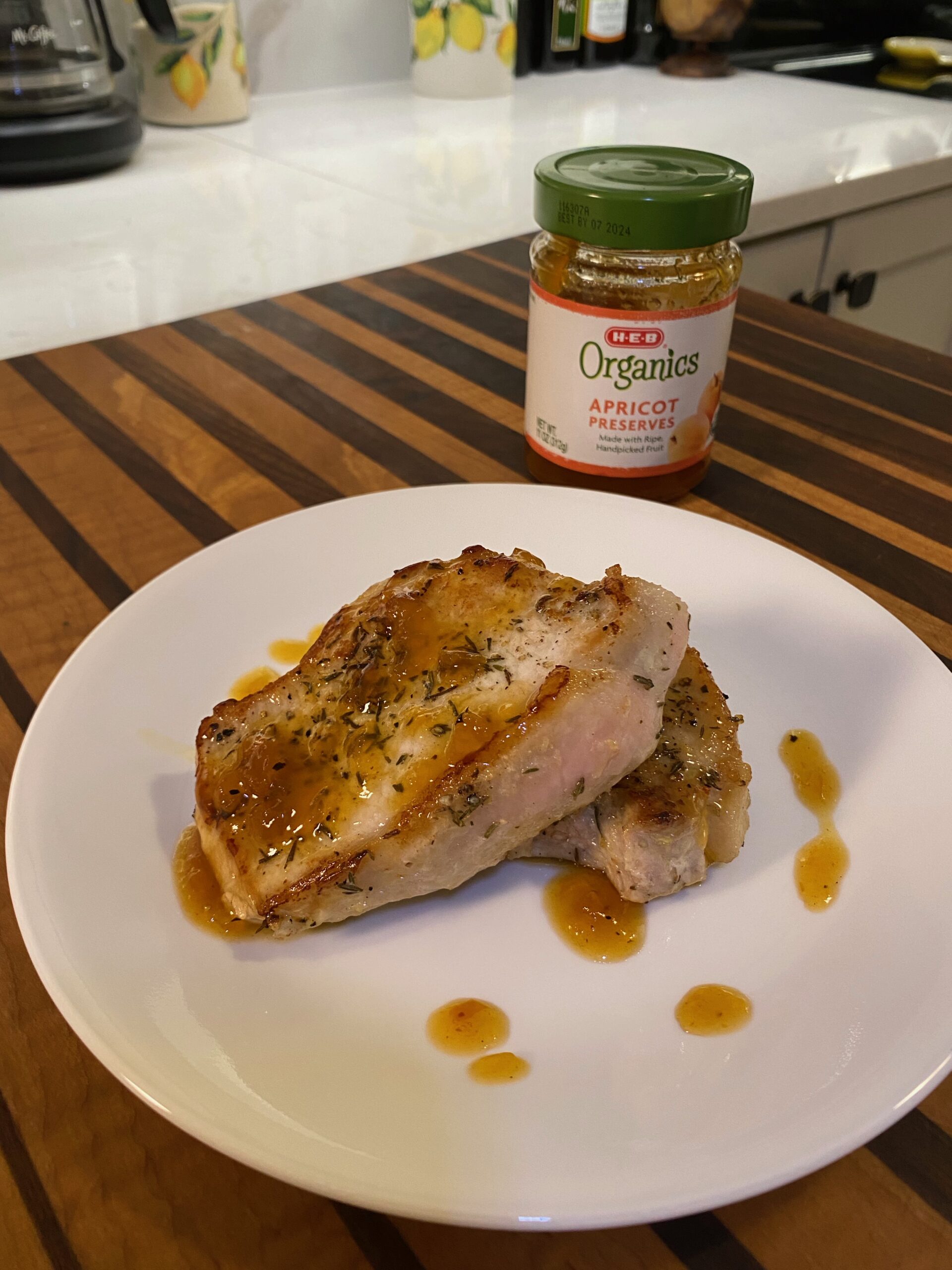 Pork Chops with Apricot Glaze Recipe